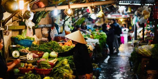 Why Might These People Have Decided to Shop in These Places? - Market - B2 First Speaking Part 2 Question